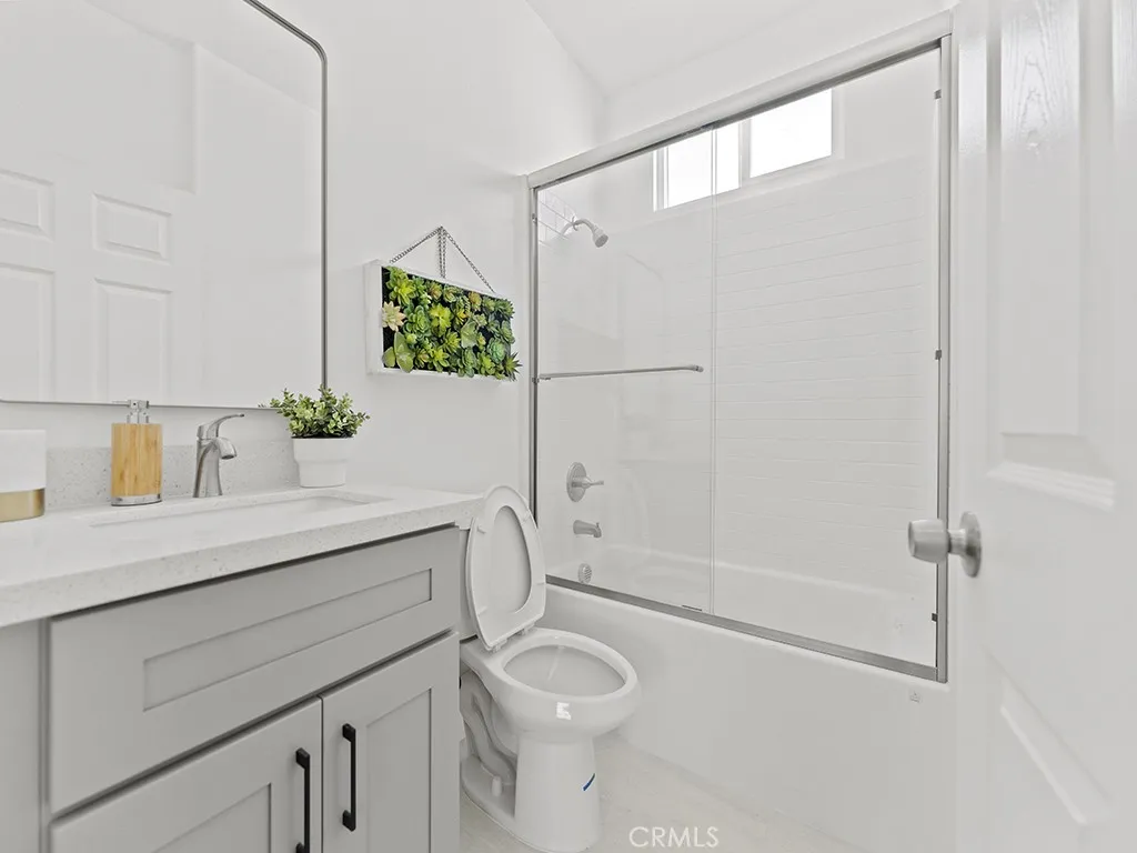 11402 Morgan Lane, Garden Grove, California 92840 home-pic-12