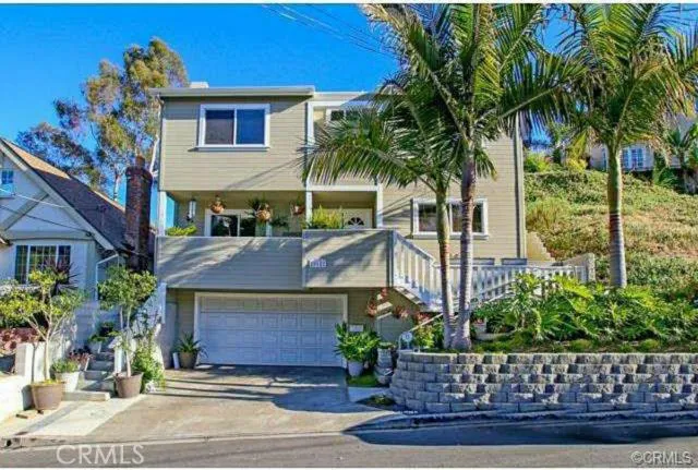Gorgeous curb appeal! This SFR boasts 2 car garage with parking in front.