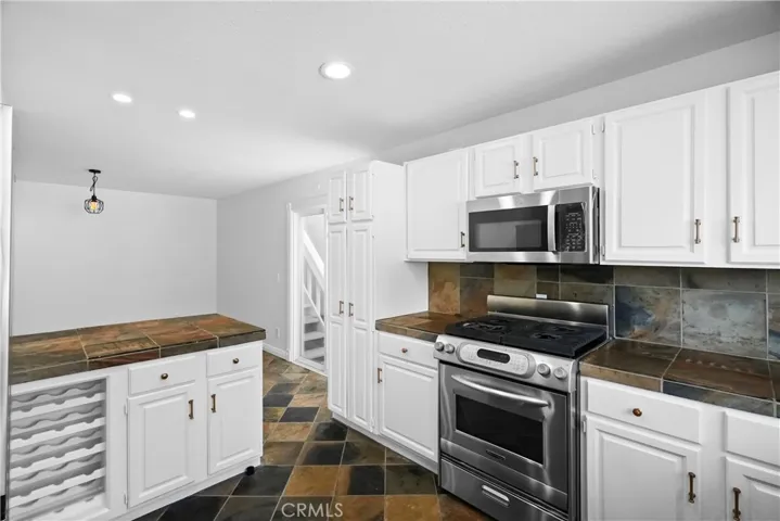 25182 Manzanita Drive, Dana Point, California 92629