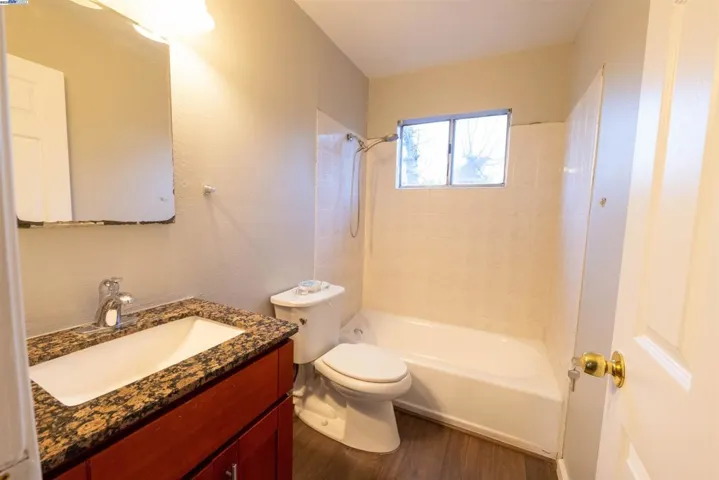 221 Benjamin Ave, Pittsburg, California 94565