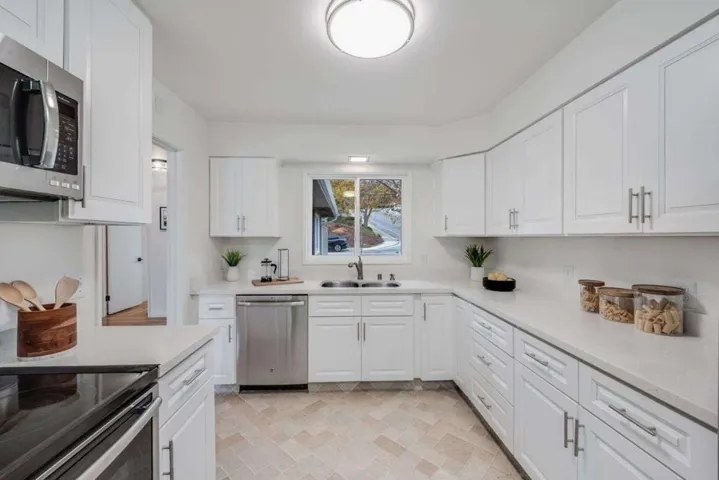 705 W Hillsdale Boulevard, San Mateo, California 94403