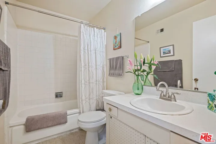 1100 Elder Street, Oxnard, California 93036
