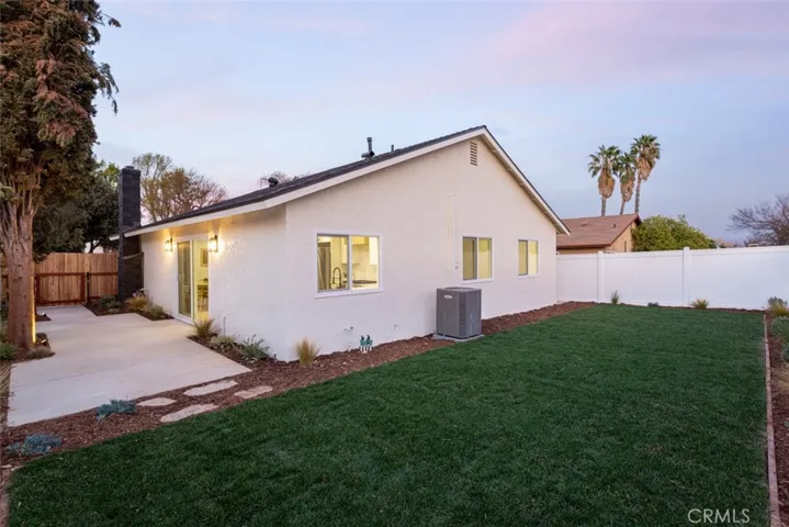 10172 Fallsvale Lane, Riverside, California 92503