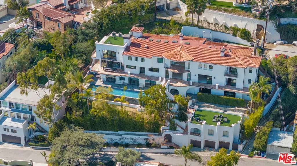 4733 Bonvue Avenue, Los Angeles, California 90027 home-pic-34