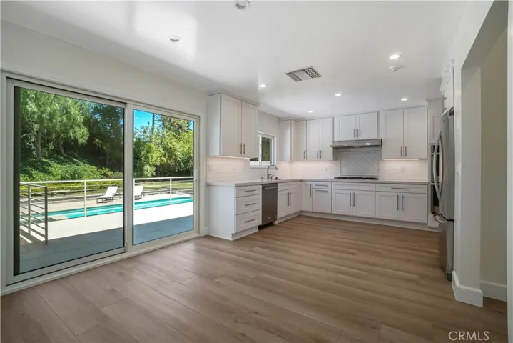 Large Deck off kitchen