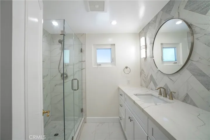 4575 Totana Drive, Tarzana, California 91356