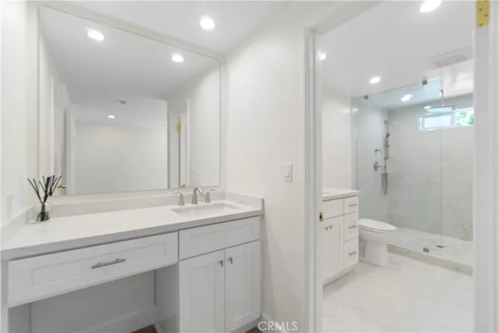 4575 Totana Drive, Tarzana, California 91356