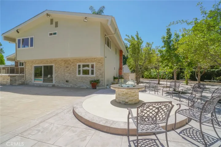 4575 Totana Drive, Tarzana, California 91356