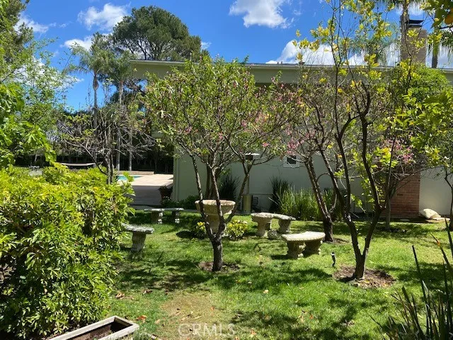 4575 Totana Drive, Tarzana, California 91356
