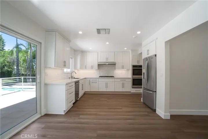 4575 Totana Drive, Tarzana, California 91356
