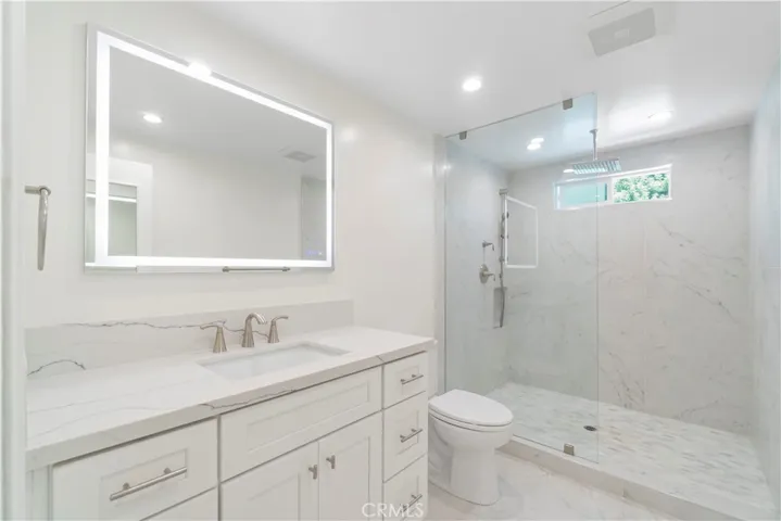 4575 Totana Drive, Tarzana, California 91356