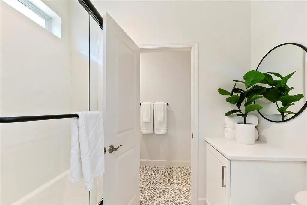 25-Bath 2