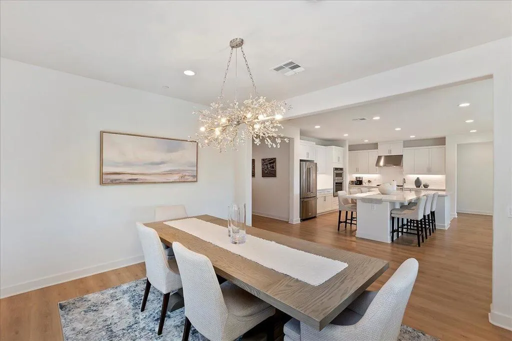 14-Dining Room