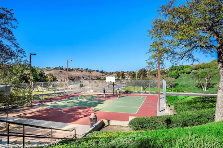 601 Via Golondrina, San Clemente, California 92673
