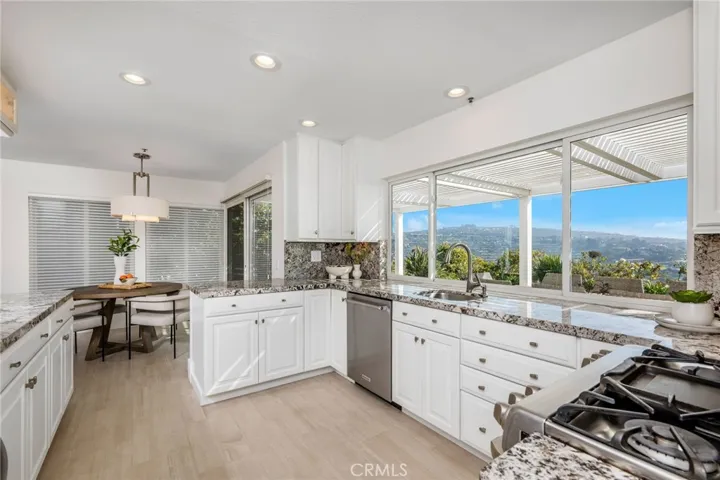601 Via Golondrina, San Clemente, California 92673