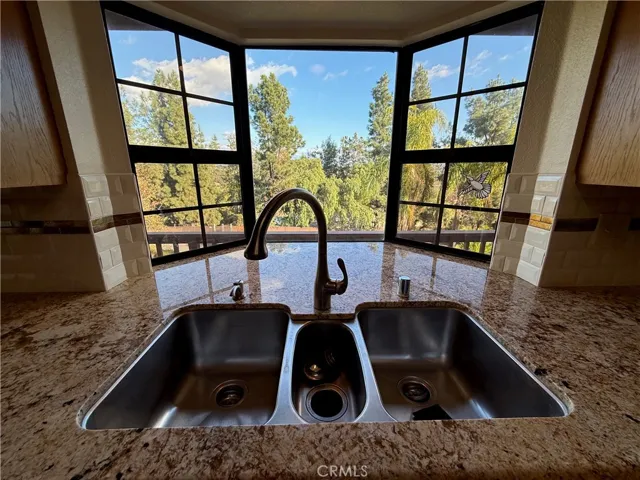 1677 S Hill Avenue, Fallbrook, California 92028