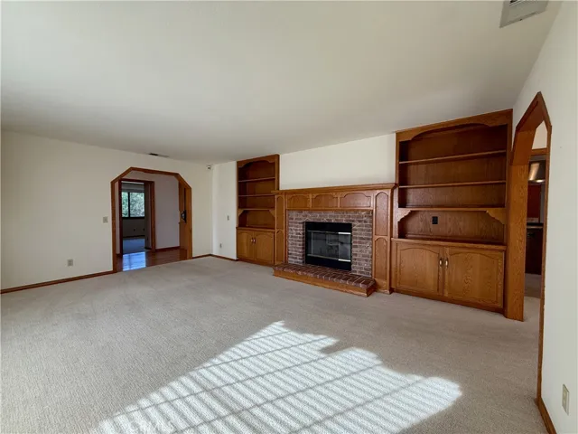 1677 S Hill Avenue, Fallbrook, California 92028