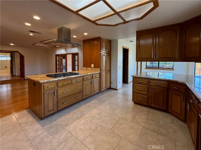 1677 S Hill Avenue, Fallbrook, California 92028