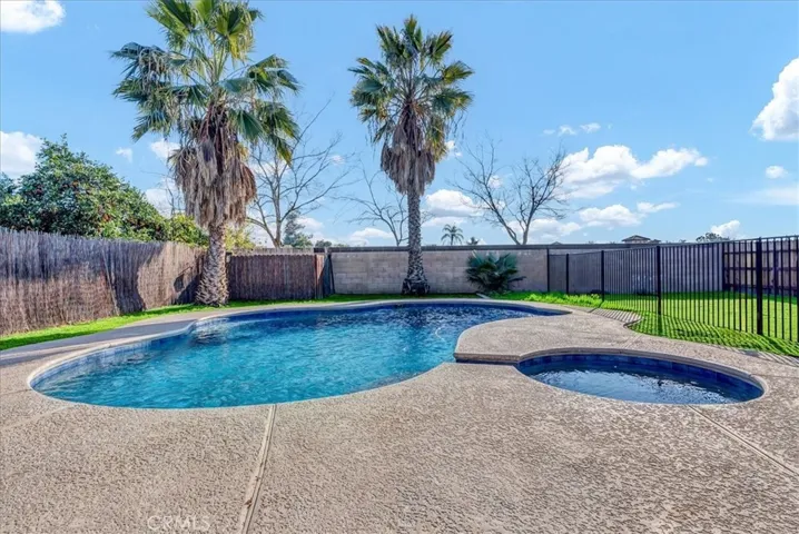 1949 W Columbia Way, Hanford, California 93230