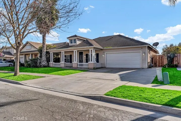 1949 W Columbia Way, Hanford, California 93230