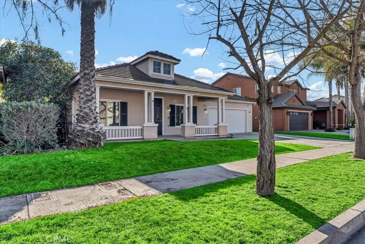 1949 W Columbia Way, Hanford, California 93230