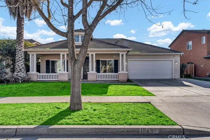 1949 W Columbia Way, Hanford, California 93230
