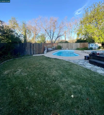 43 Nottingham Pl, Clayton, California 94517