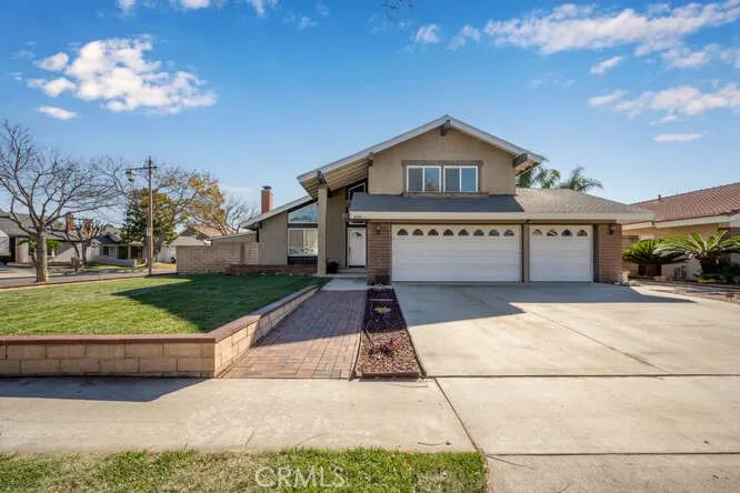 6074 E Camino Manzano, Anaheim Hills, California 92807