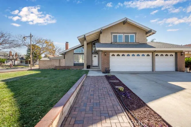 6074 E Camino Manzano, Anaheim Hills, California 92807