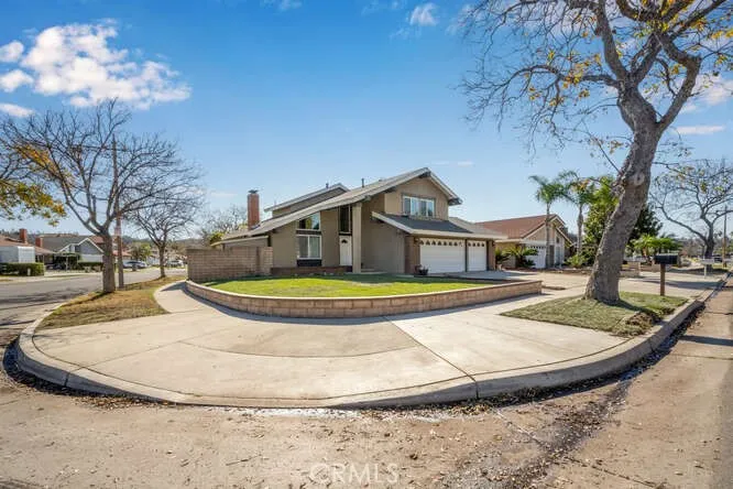 6074 E Camino Manzano, Anaheim Hills, California 92807