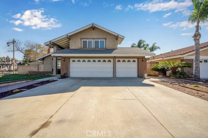 6074 E Camino Manzano, Anaheim Hills, California 92807