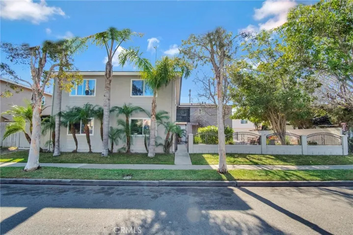 977 Valencia Street, Costa Mesa, California 92626