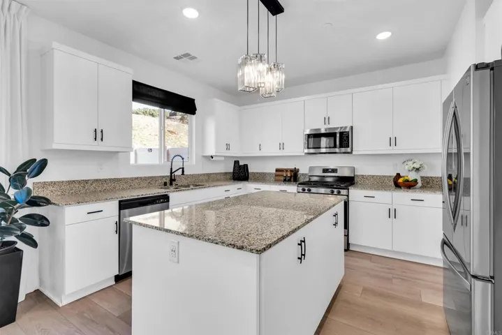 272 Hass Lane, Fallbrook, California 92028