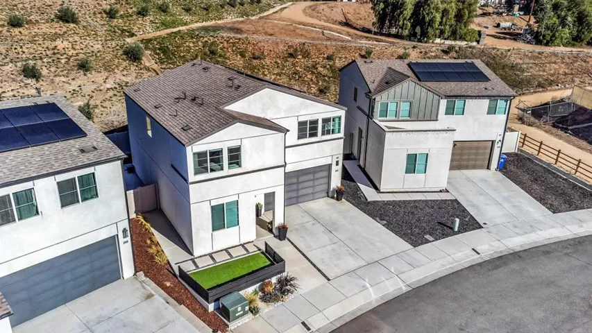 272 Hass Lane, Fallbrook, California 92028