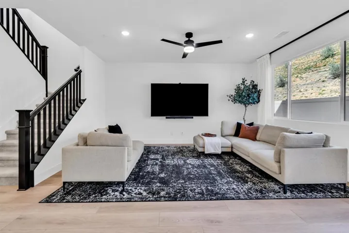 272 Hass Lane, Fallbrook, California 92028