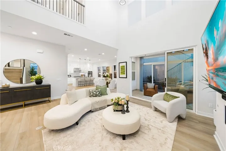 100 Edna Pkwy, Lake Forest, California 92630