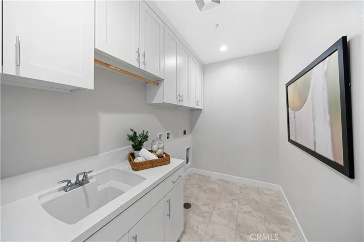 100 Edna Pkwy, Lake Forest, California 92630