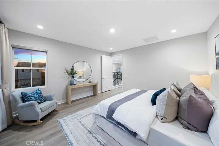 100 Edna Pkwy, Lake Forest, California 92630