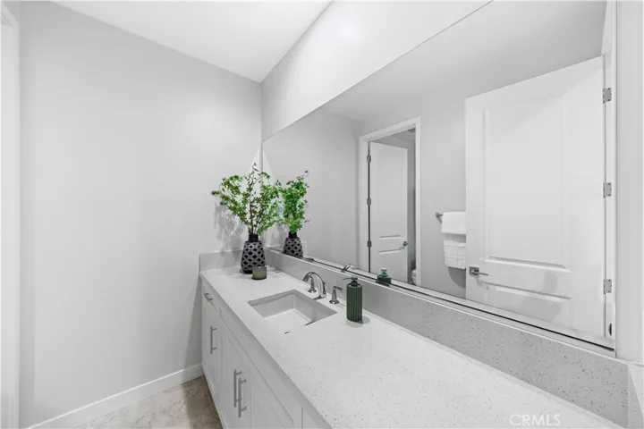 100 Edna Pkwy, Lake Forest, California 92630