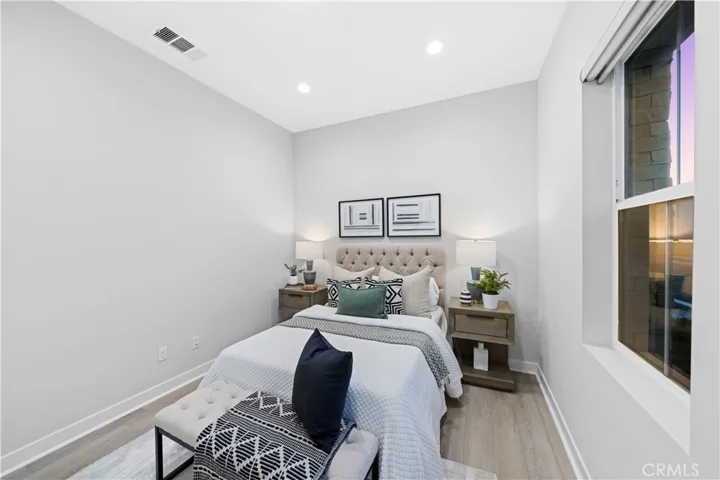 100 Edna Pkwy, Lake Forest, California 92630