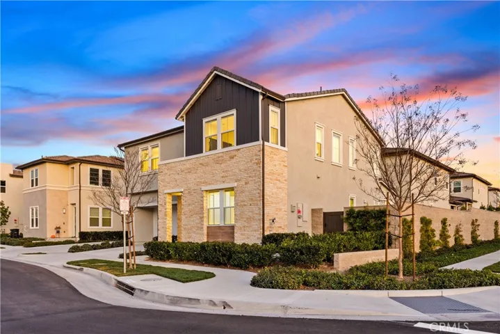 100 Edna Pkwy, Lake Forest, California 92630