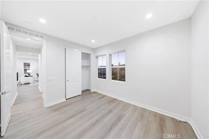 100 Edna Pkwy, Lake Forest, California 92630