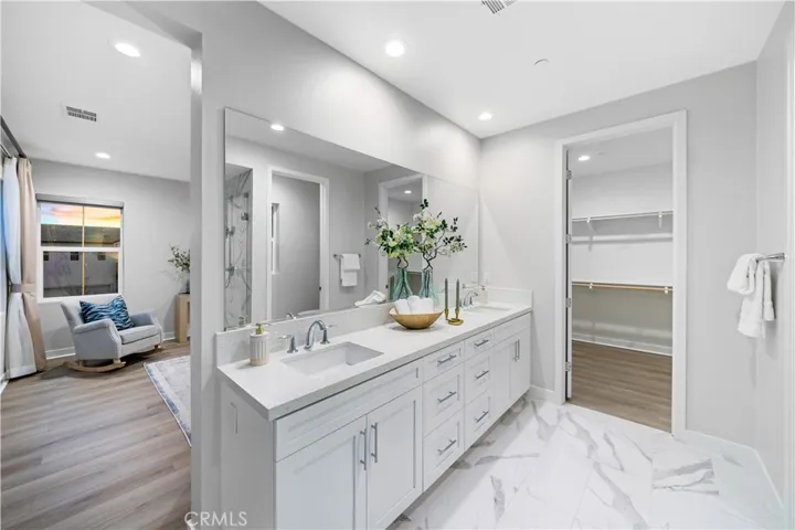 100 Edna Pkwy, Lake Forest, California 92630