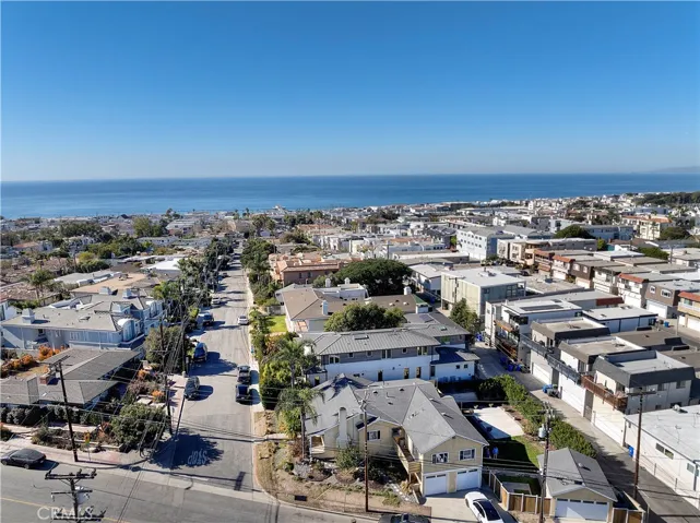 767 11th St, Manhattan Beach, California 90266