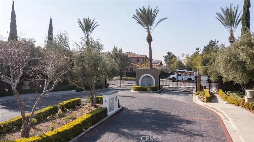 5413 Padua Way, Fontana, California 92336