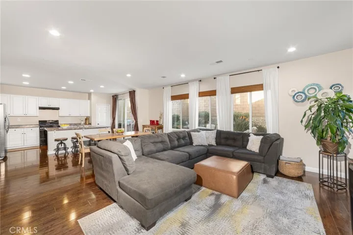 5413 Padua Way, Fontana, California 92336
