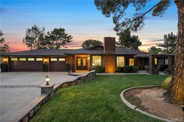 37239 Bianca Road, Palmdale, California 93551