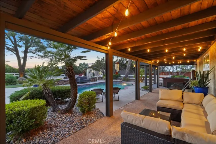37239 Bianca Road, Palmdale, California 93551