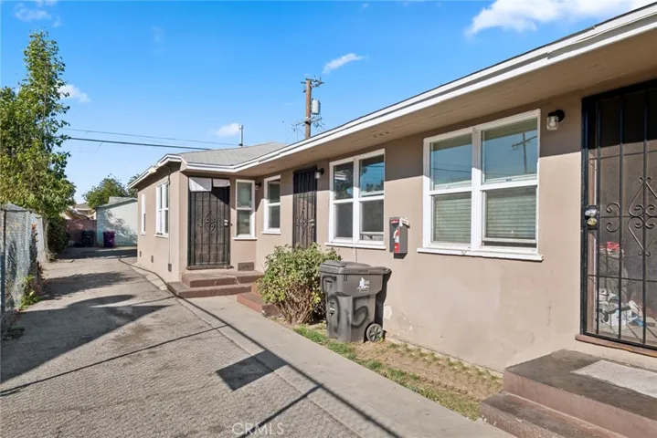 1715 Cherry Avenue, Long Beach, California 90813