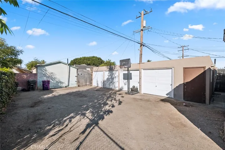 1715 Cherry Avenue, Long Beach, California 90813